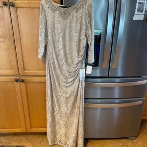 Alex Evenings Gold/Cream Gown 2X (20) NWT